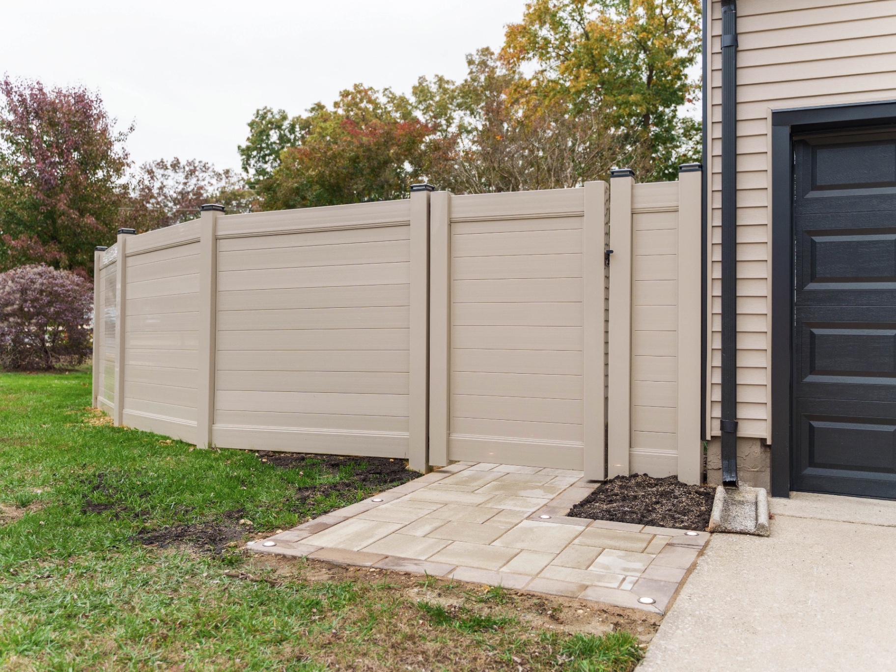Fence & Walkway